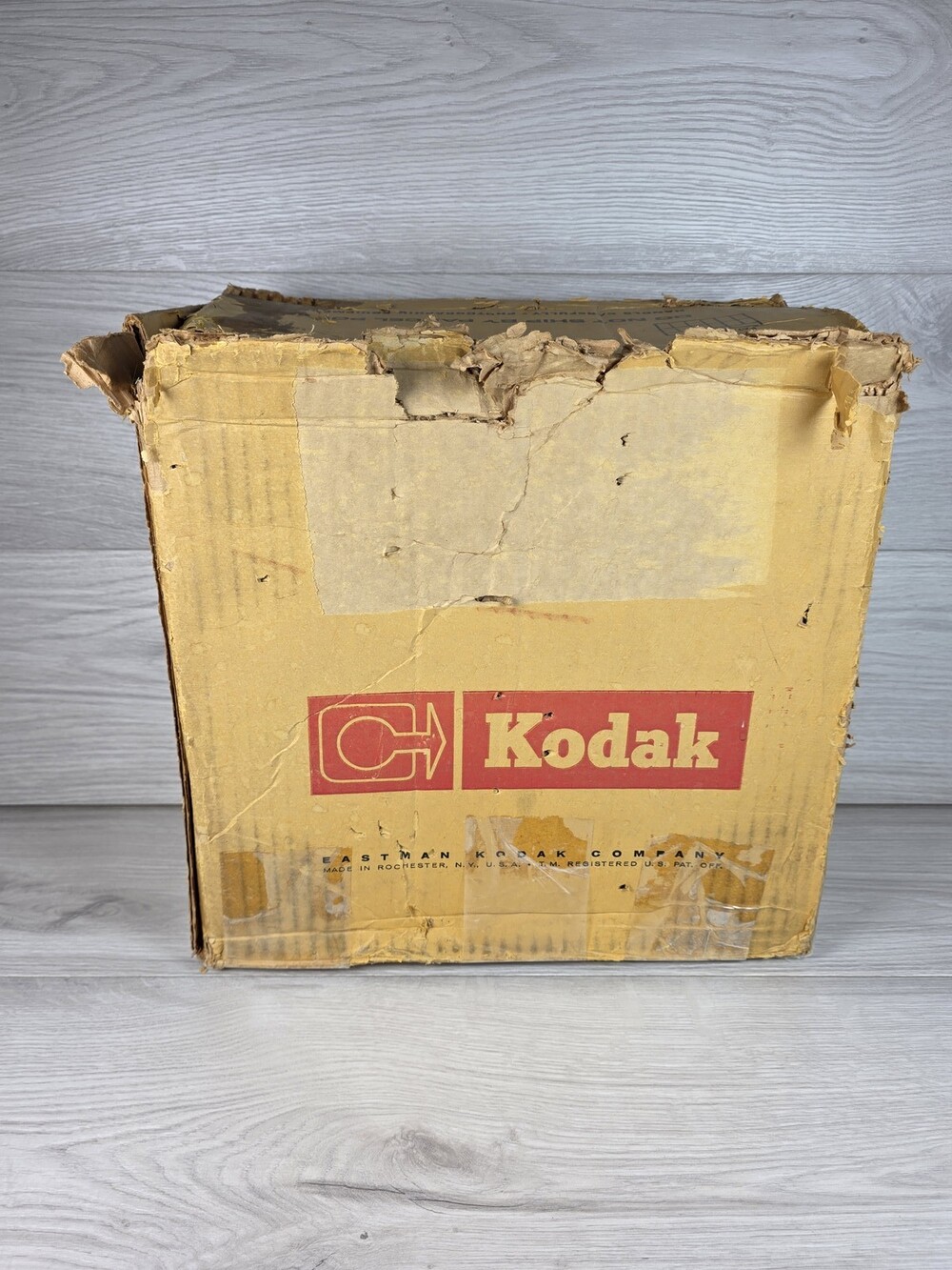 Kodak Instamatic M 80 Movie Projector w Original Box SU12